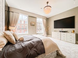 Photo 16- click for photo gallery